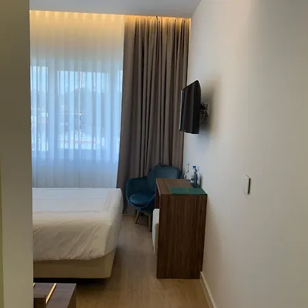 Moutados מלון 3*