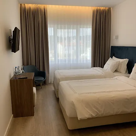 Moutados Szálloda 3*