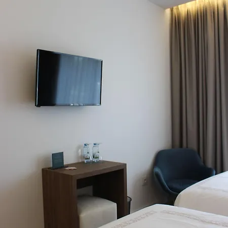 Moutados Hotel 3*
