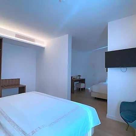 Moutados Hotel
